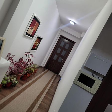 Guesthouse Kocibelli Korce Ngoại thất bức ảnh
